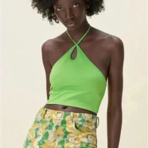 NWT  ZARA green cropped top S